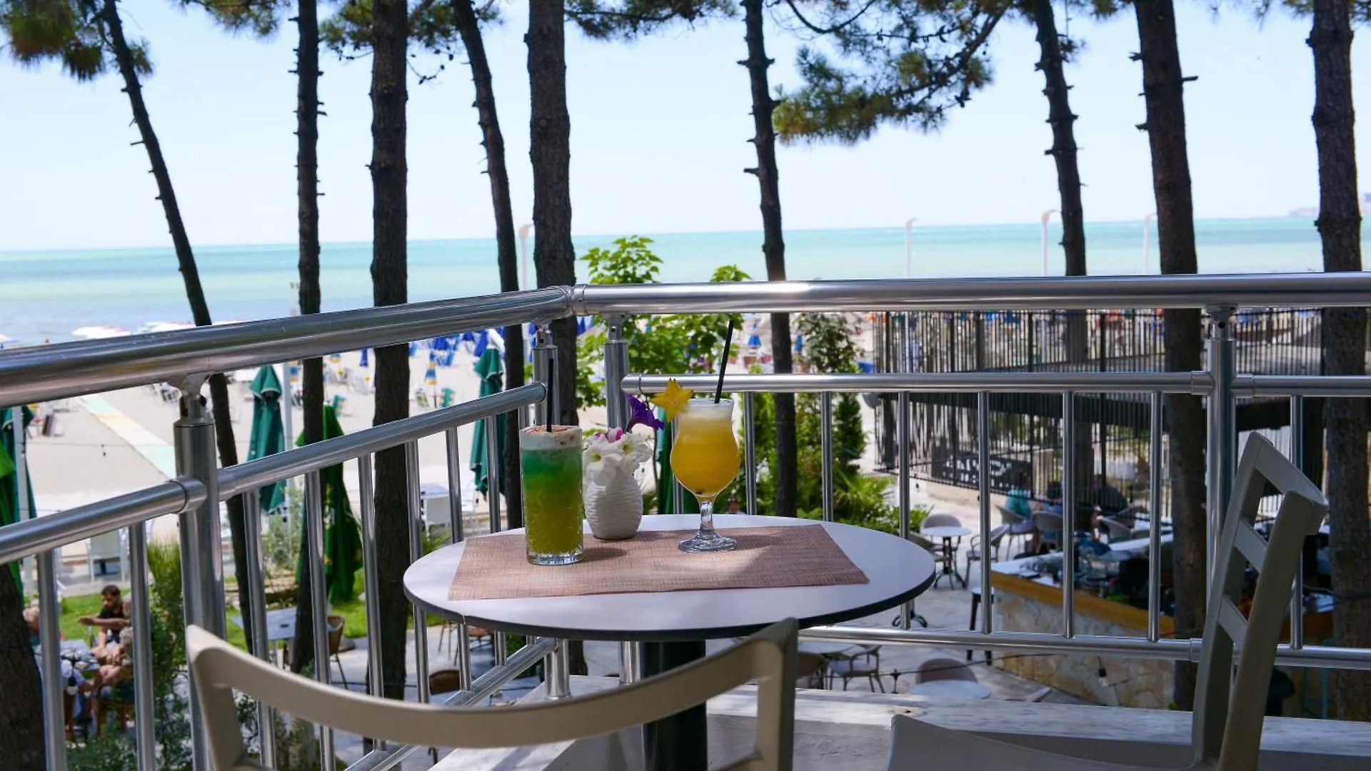 ***  Hotel Andi Kryemedhej Албания