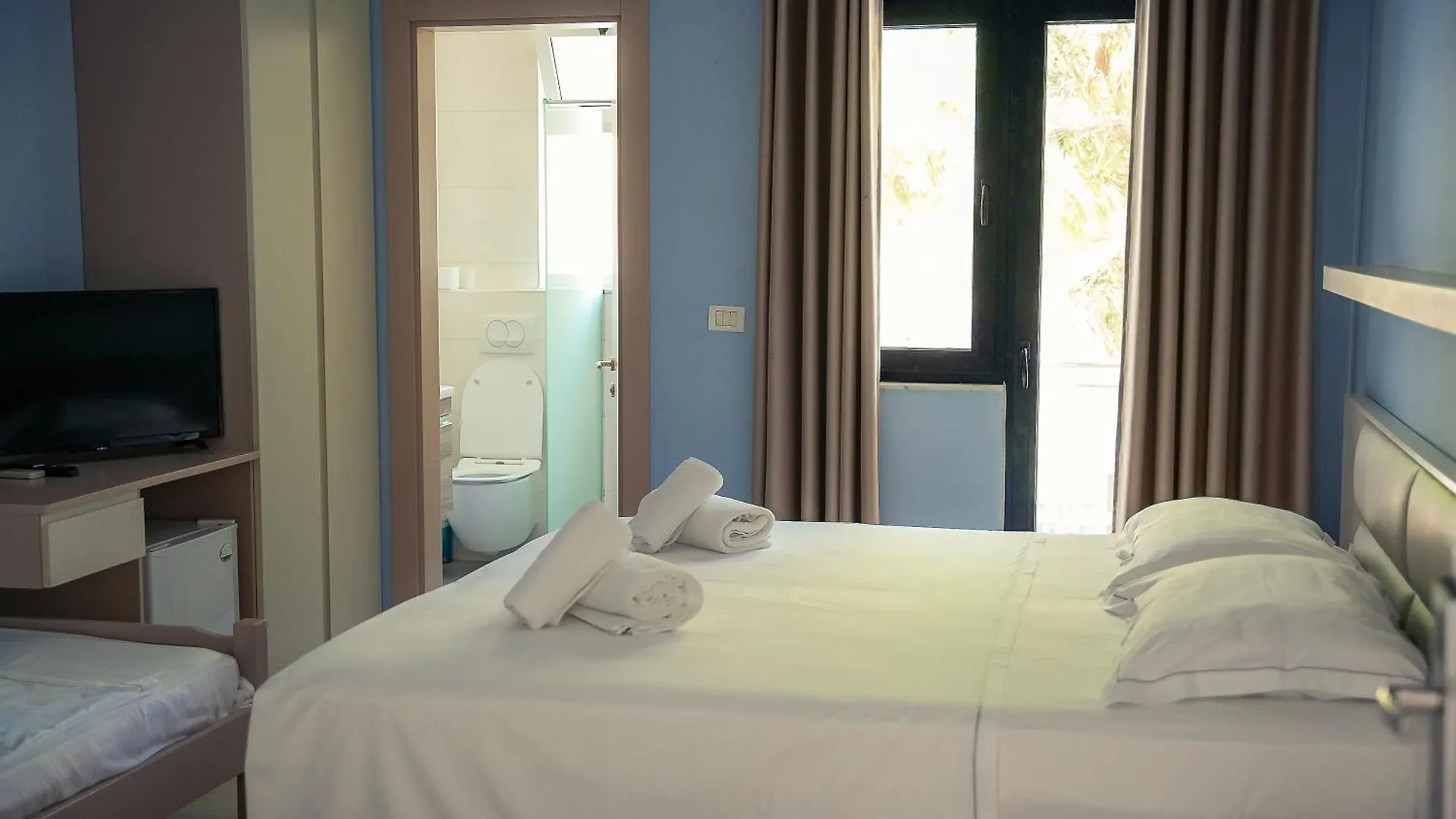 Hotel Andi Kryemedhej