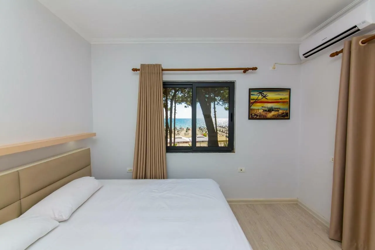 Hotel Andi Durrës 3*,  Albania
