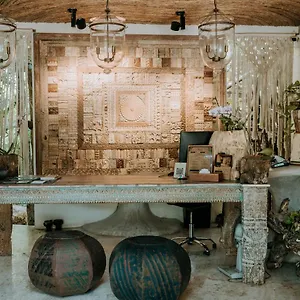 Hotel Orchid House Jungle Tulum